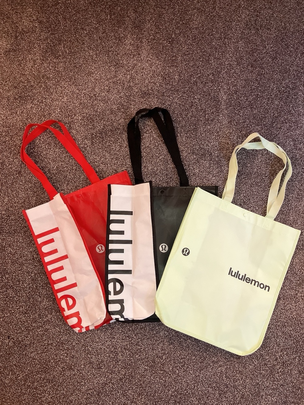 •SOLD•3 Large LuLulemon Shopping Tote Bags EXCELLENT CONDITION•SOLD• - Picture 2 of 15